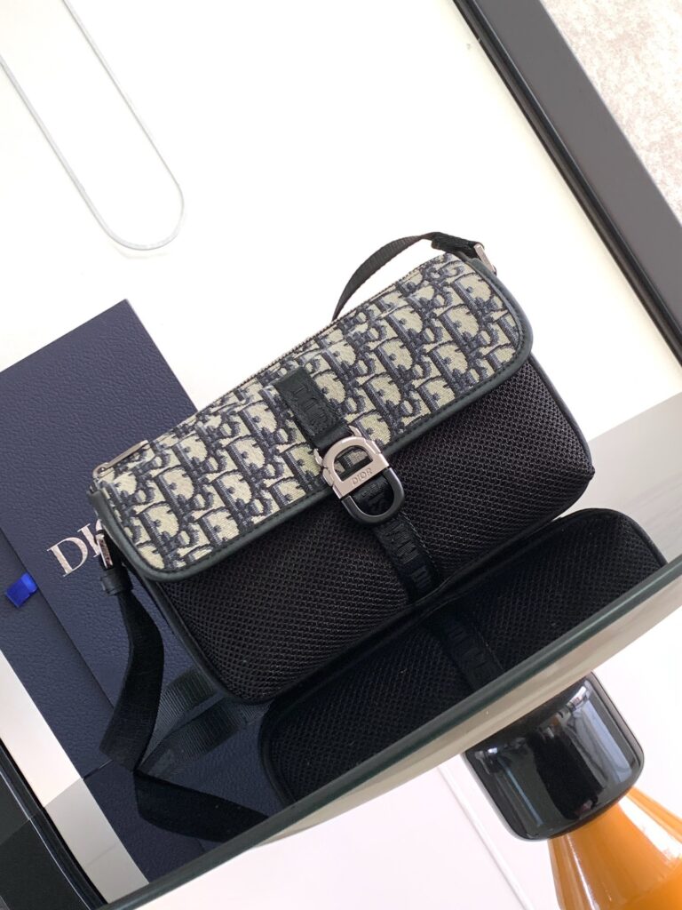 Dior-Message Bag-Large-Men's-Embroidery Navy Blue