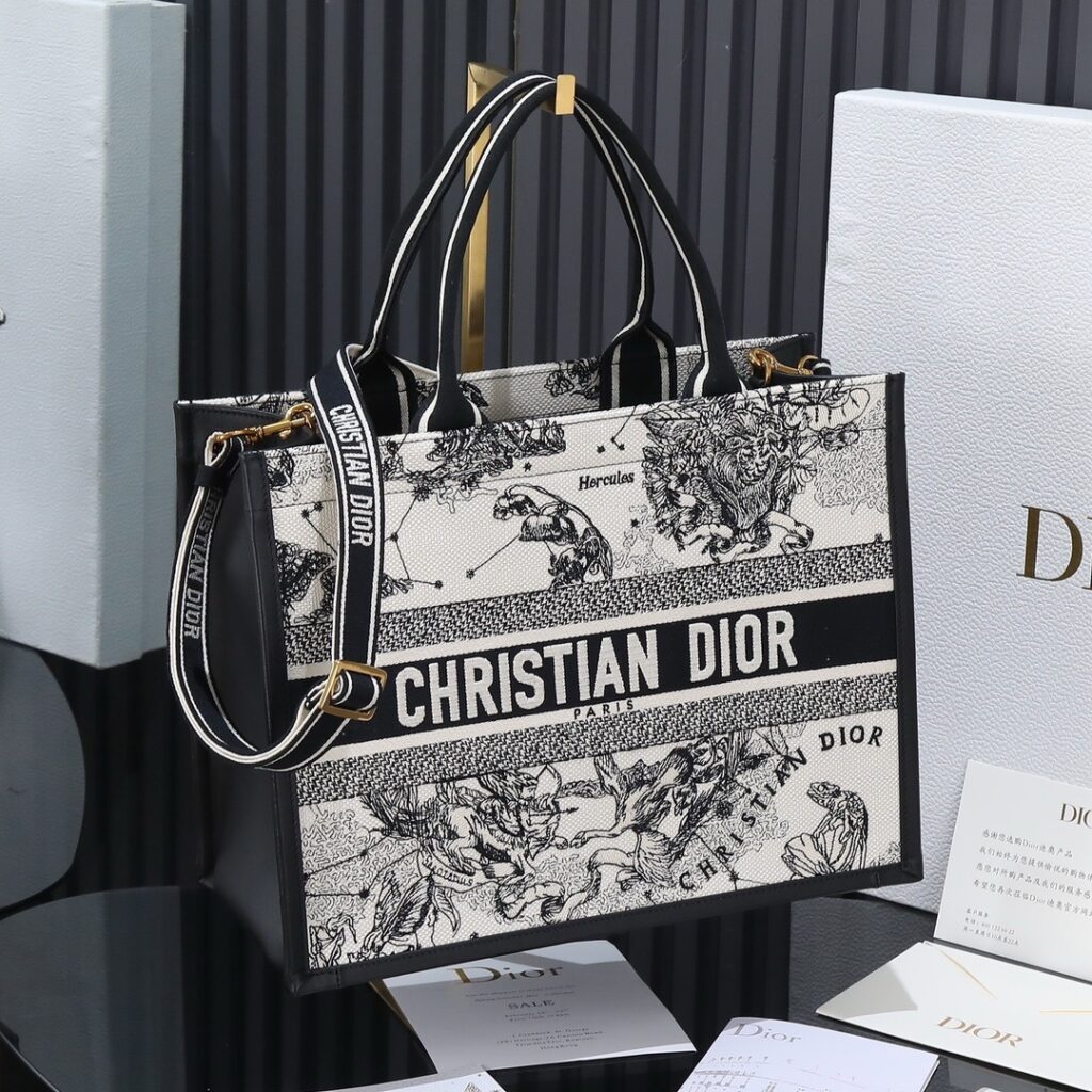 Dior- Book Tote 24