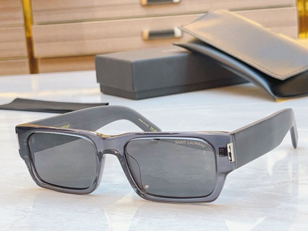 Louis Vuitton-Sunglasses