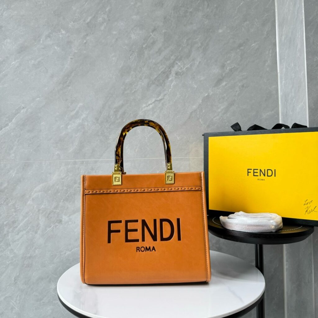 Fendi-peekaboTote-11 color