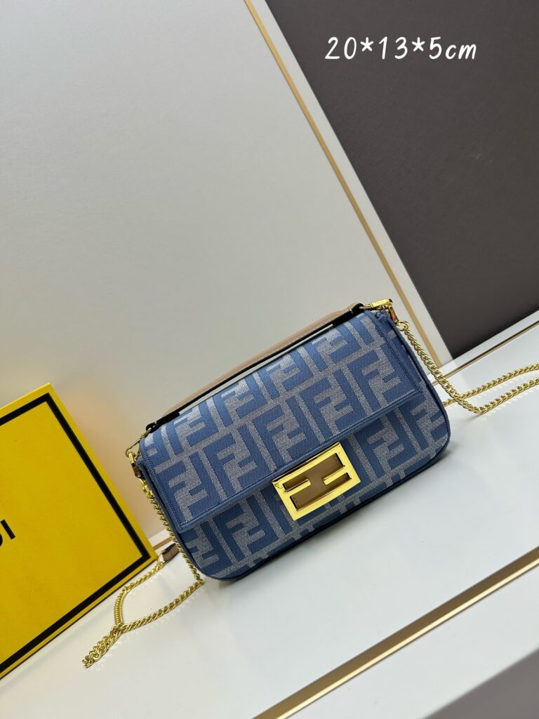 Fendi- Baguette Small-Embroidery