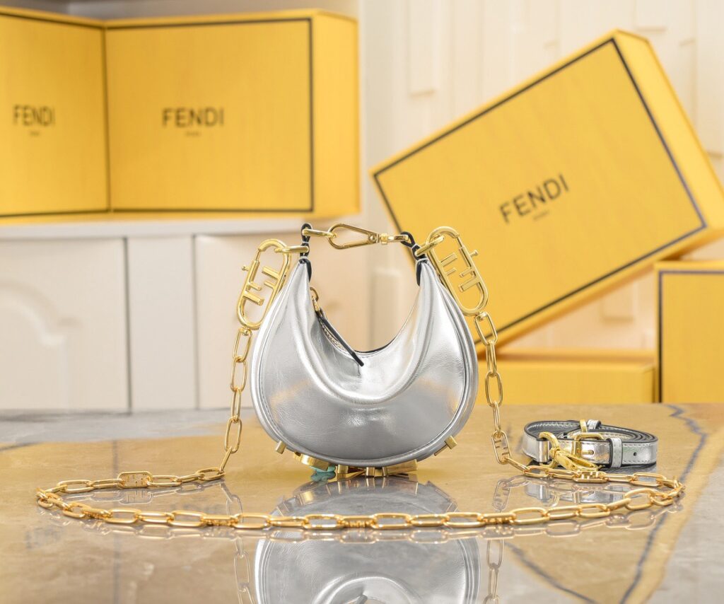 Fendi- Fendigraphy mini with strap/chain-Lambskin
