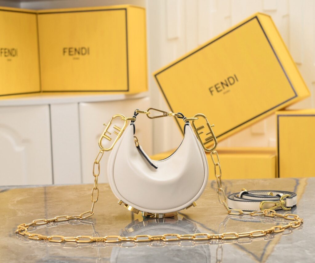 Fendi- Fendigraphy mini with strap/chain-Lambskin