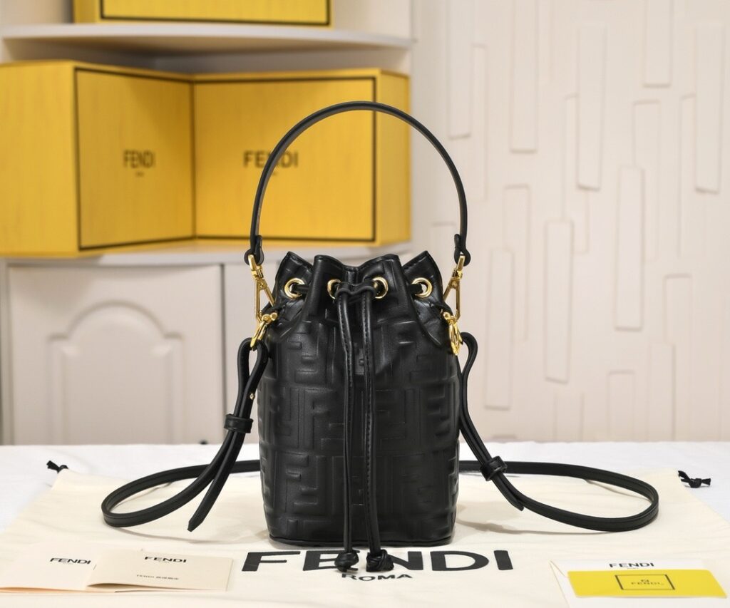 Fendi- MINI BUCKET-Lambskin-Small