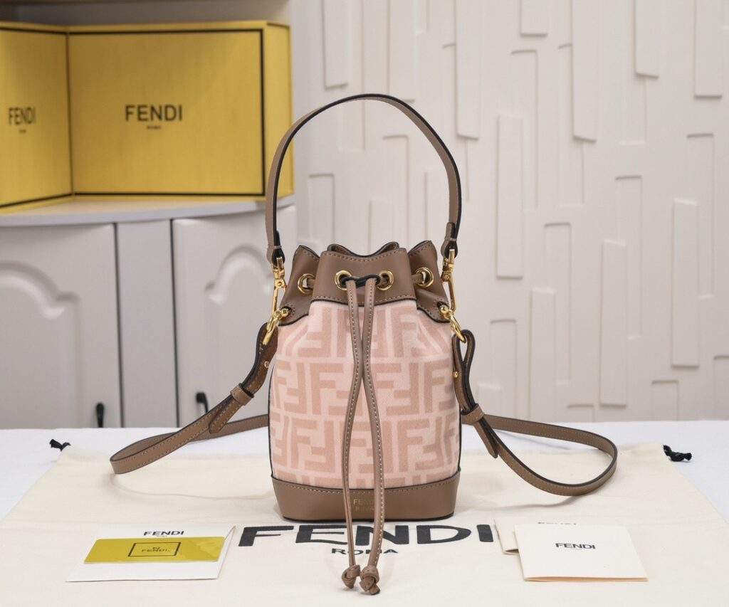 Fendi- MINI BUCKET-Lambskin-Small