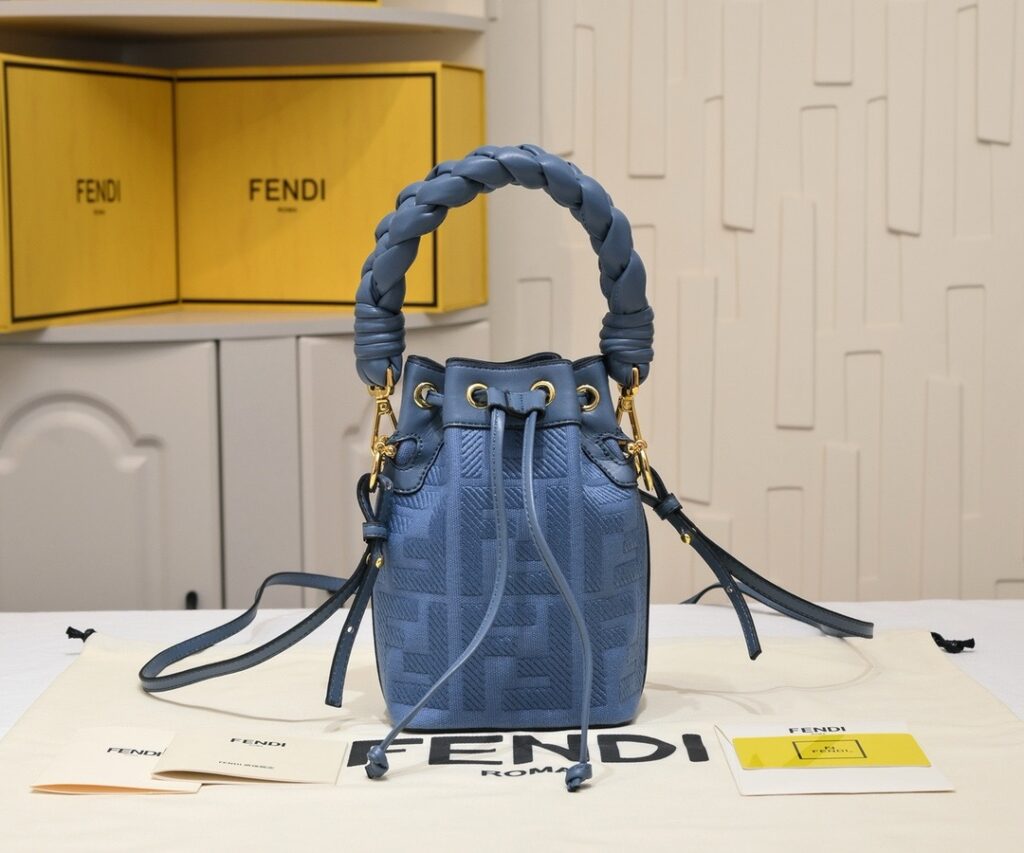 Fendi- MINI BUCKET-Lambskin-Small