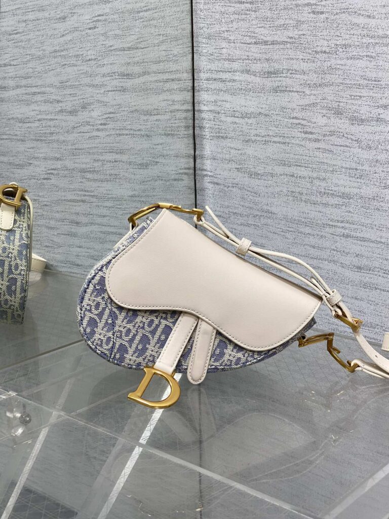 Dior-𝗖𝗗 Soft 𝗦𝗮𝗱𝗱𝗹𝗲-𝐒𝐮𝐦𝐦𝐞𝐫 𝟏𝟗