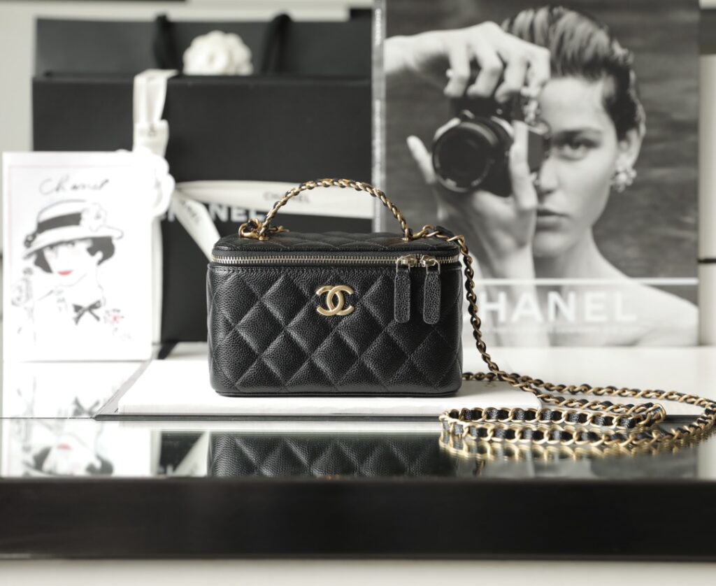 Chanel- 22s-Black-Gold buckle