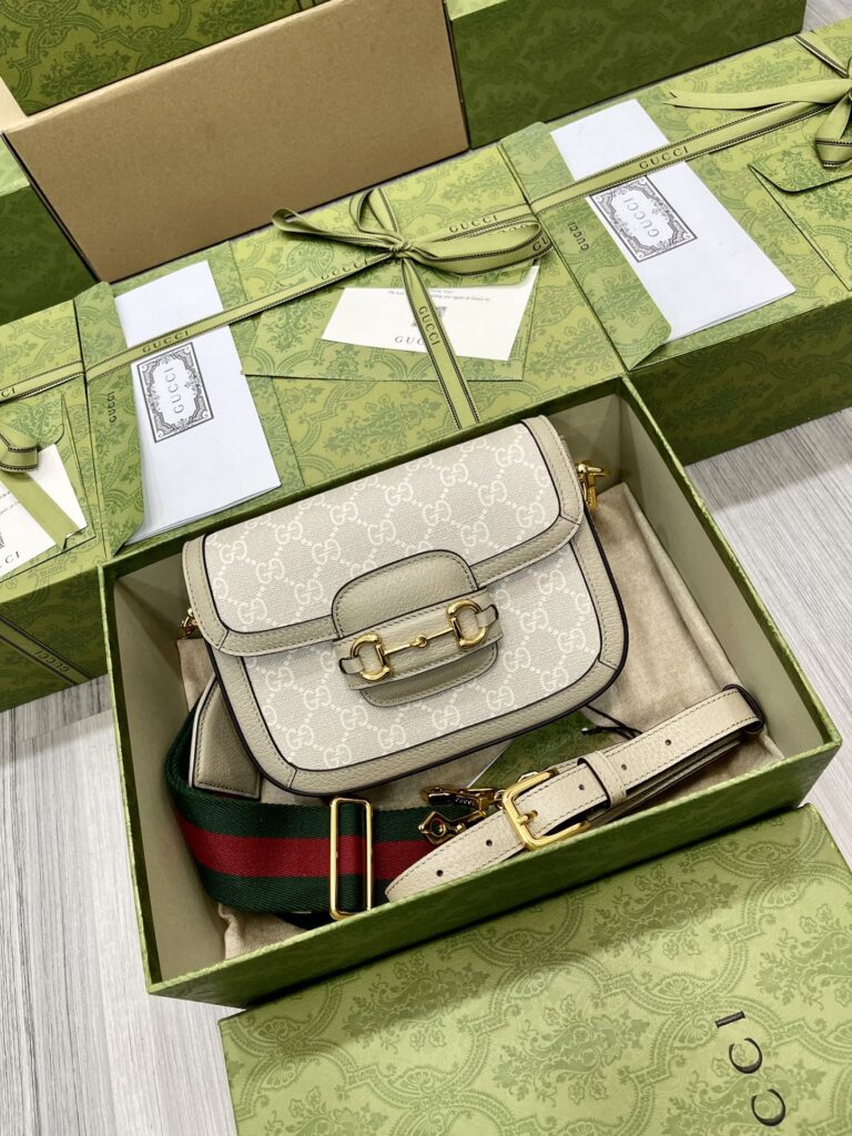 Gucci-Horsebit1955-Beige-658574