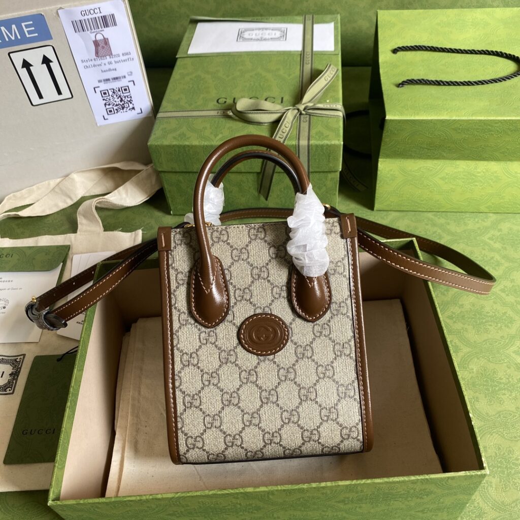 Gucci-Retro Supreme-Brown-671623