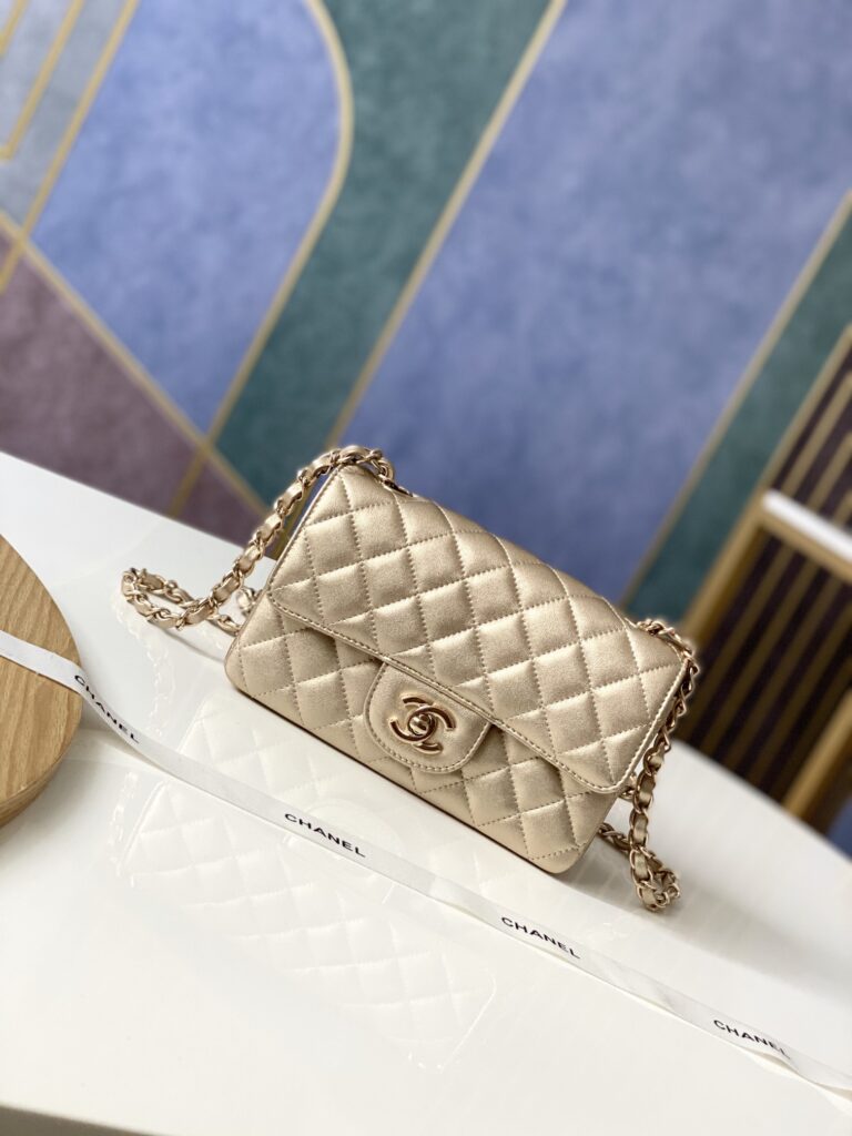 Chanel-CF1116-Gold buckle-Medium