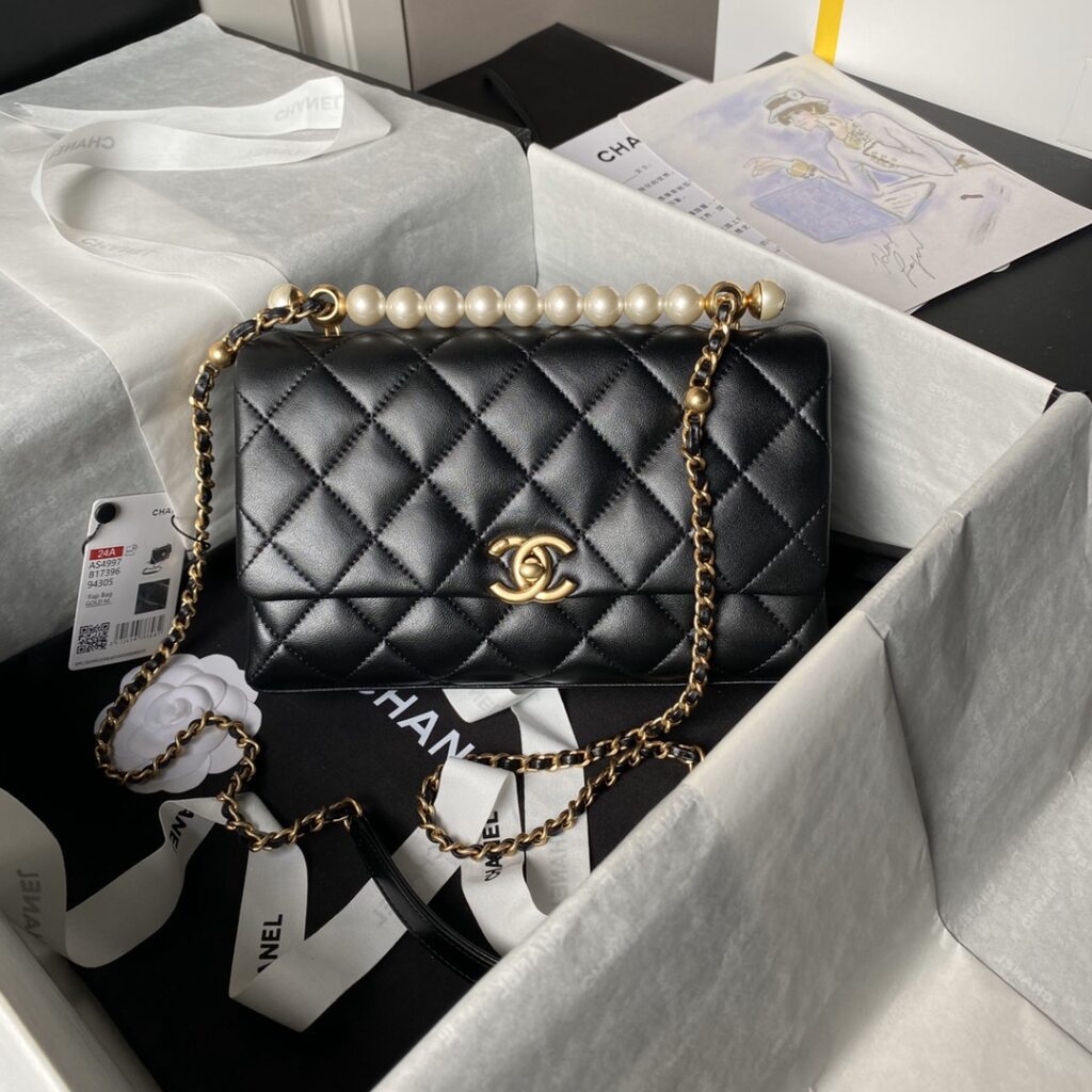 Chanel-24A-AS5001-Black and gold-Big