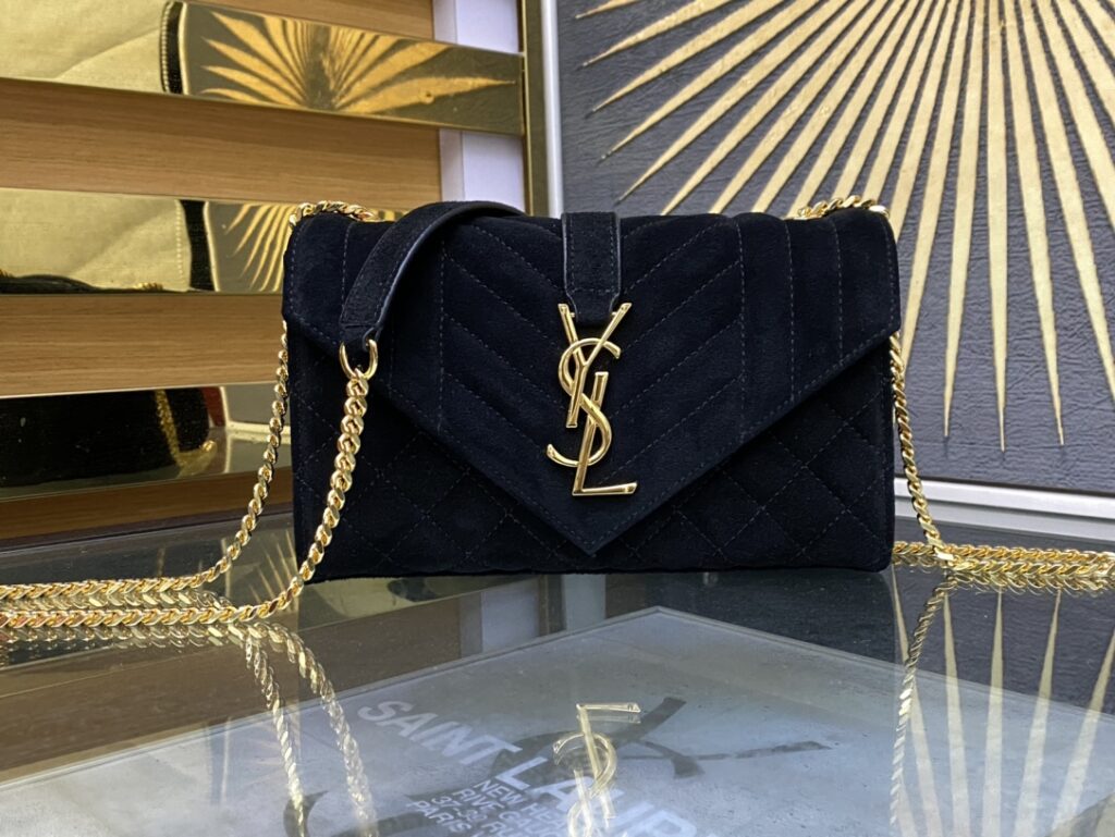 YSL-Lou Lou-Black(Frosted)