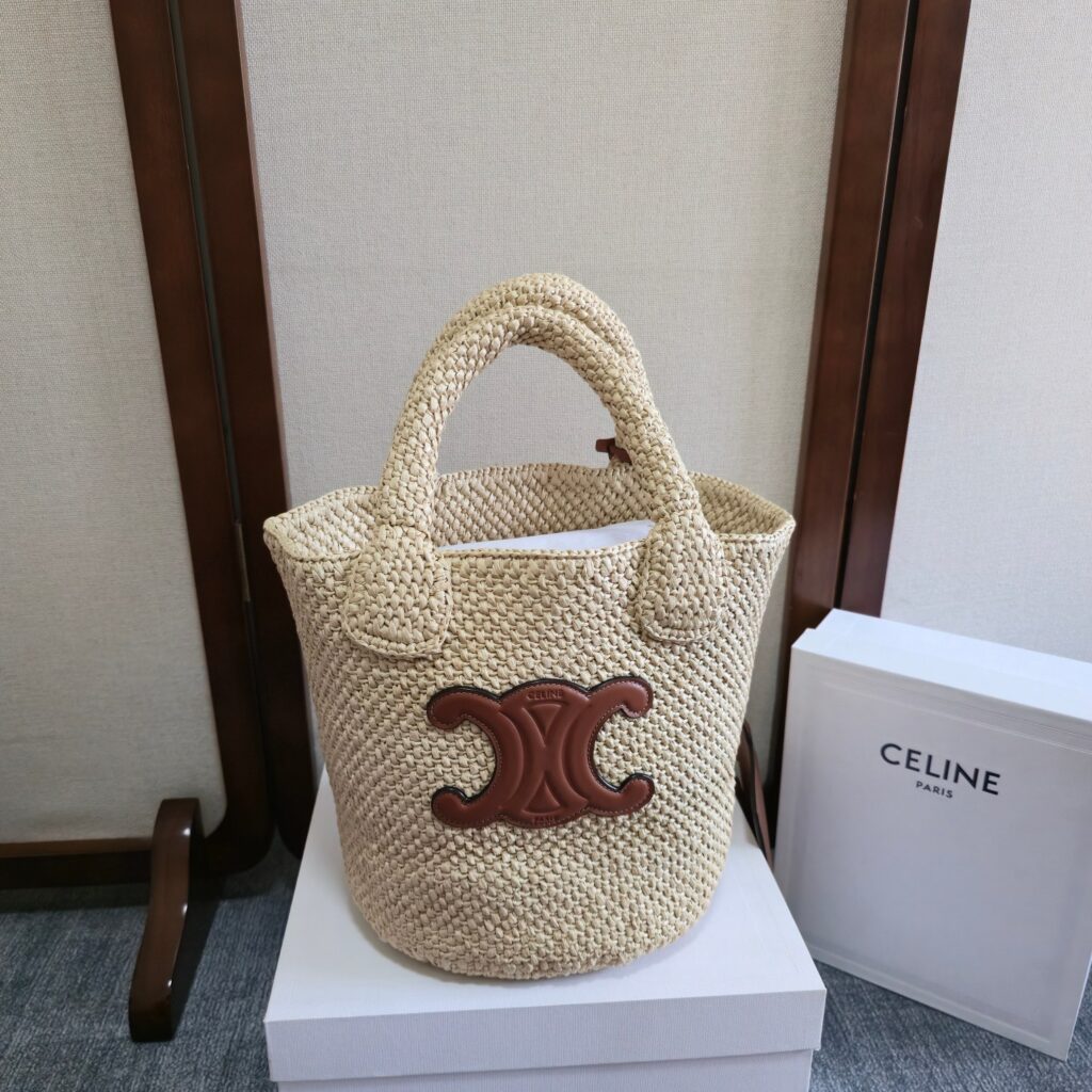 Celine-Triomphe-114352