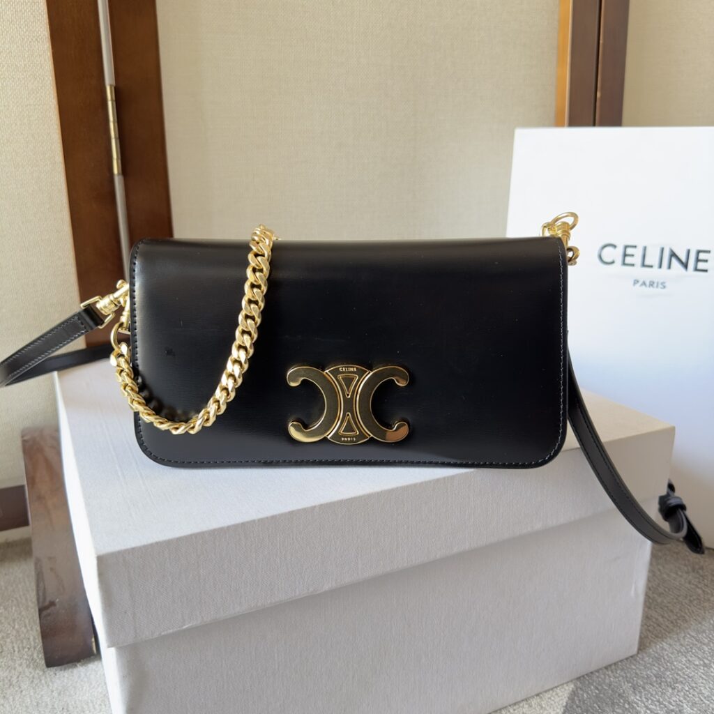 Celine-TRIOMPHE CANVAS-110972