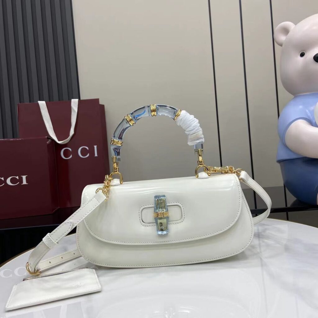 Gucci-Bamboo Diva-White-827750