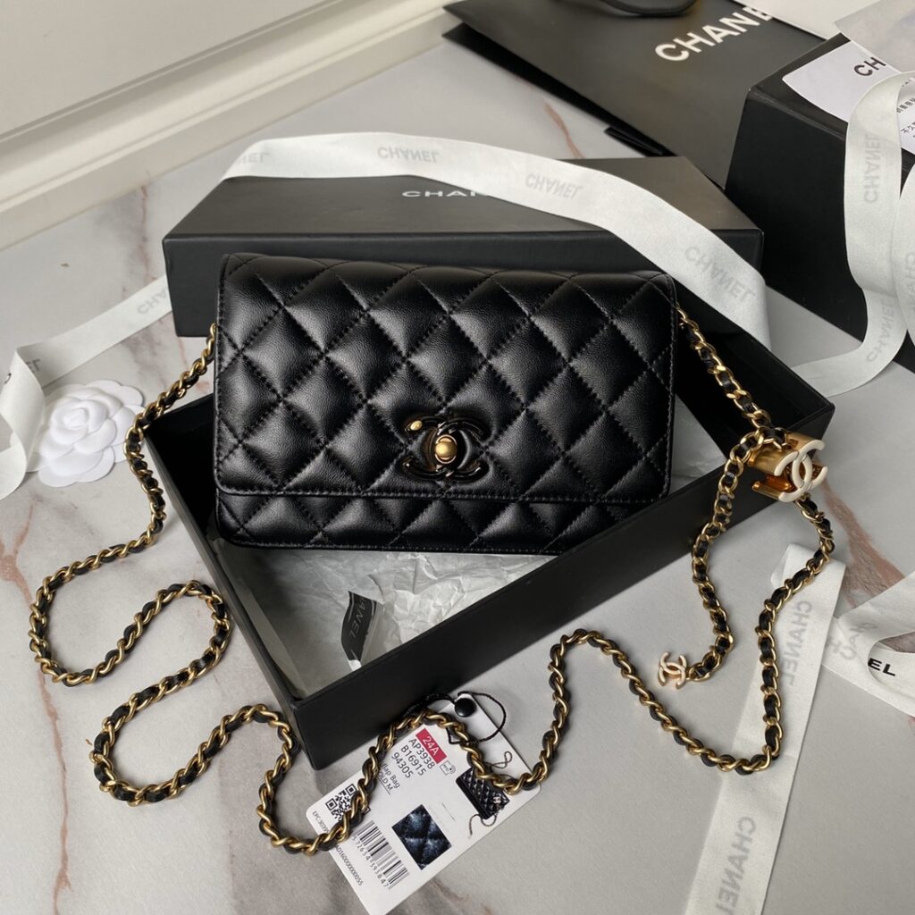 Chanel-WOC-AP3938-Black