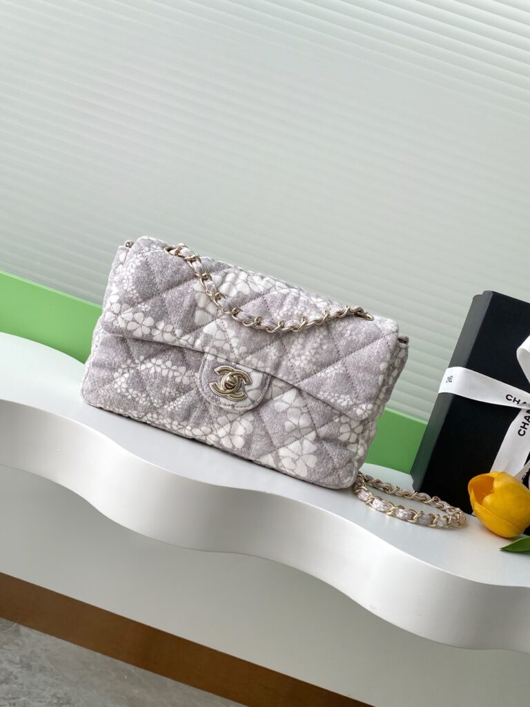 Chanel-25M-AS5454-Grey