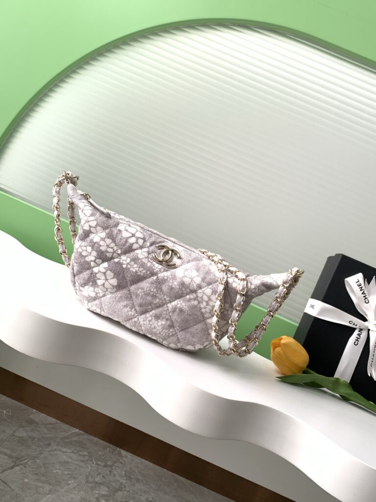 Chanel-25M-AS5431-Grey