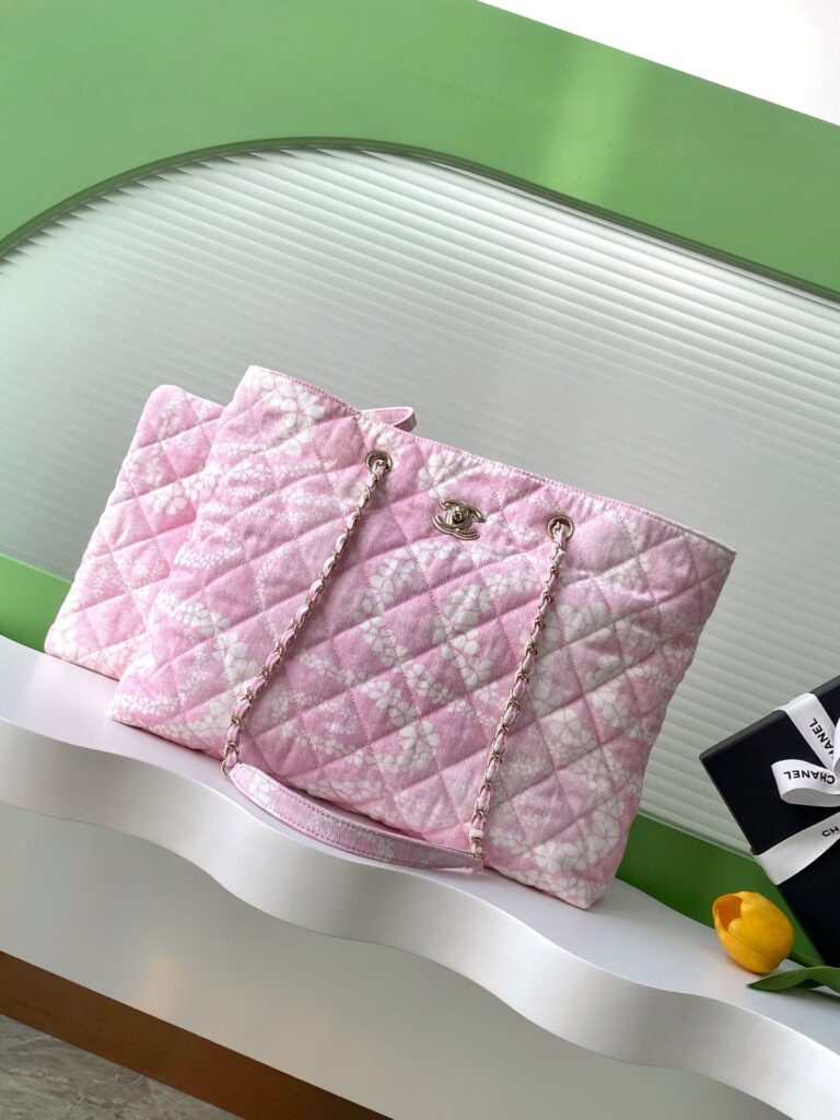 Chanel-25M-AS5429-Pink