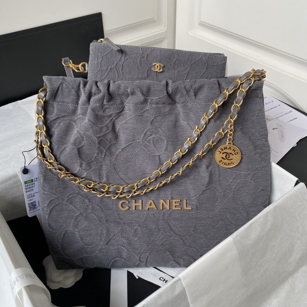 Chanel-22bag-AS3260-Grey