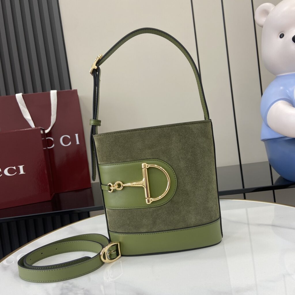 Gucci-73-Small Size-Green scrub leather-833665