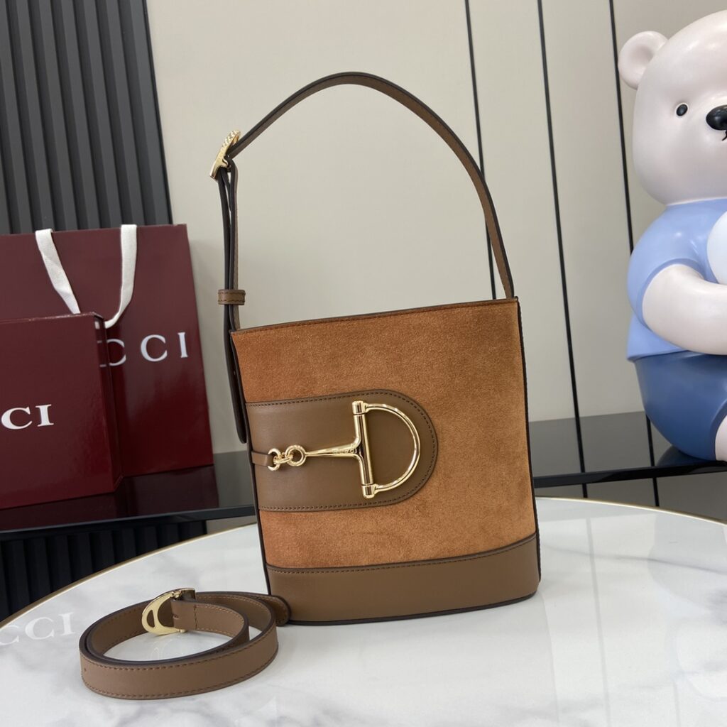 Gucci-73-Small Size-Brown scrub leather-833665