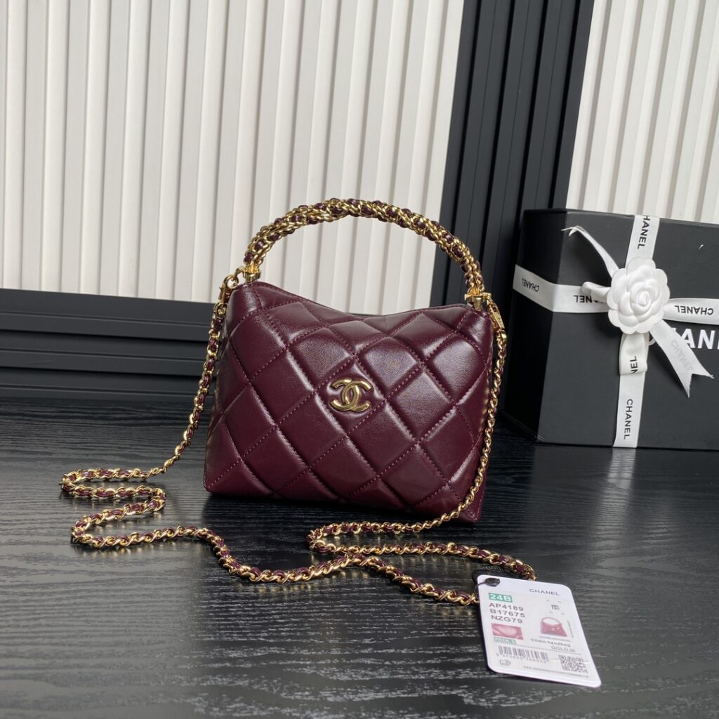 Chanel-24B-Hobo-AP4189-Red