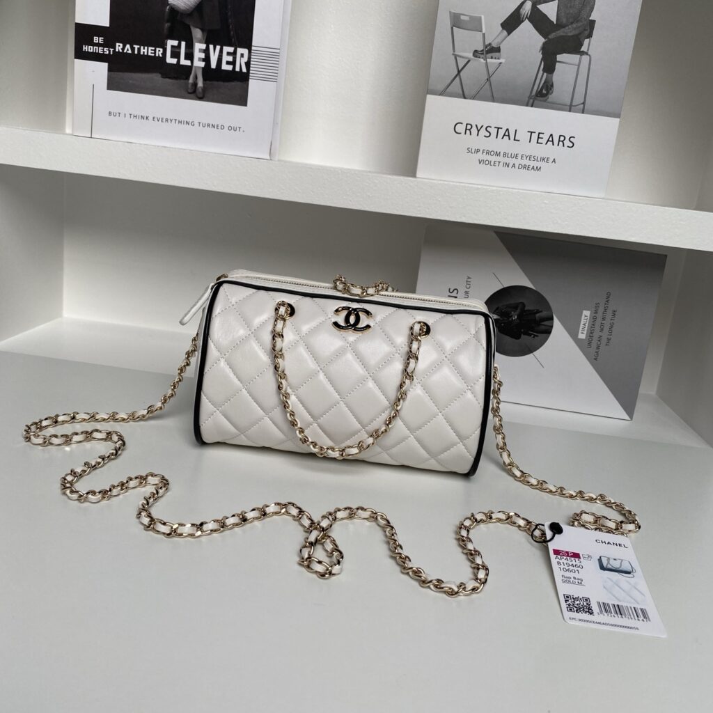 Chanel-25P-AP4515-White