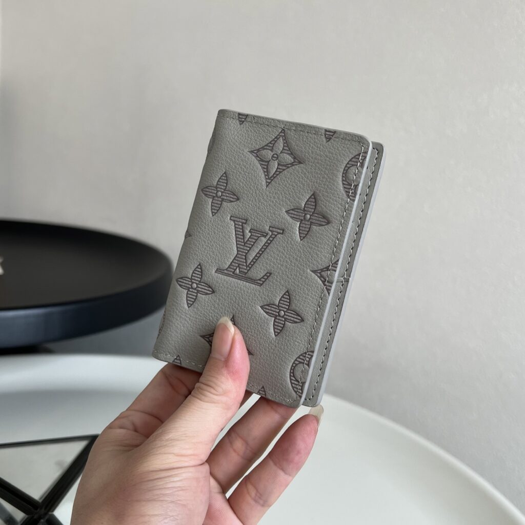 LV-Wallet-M14798