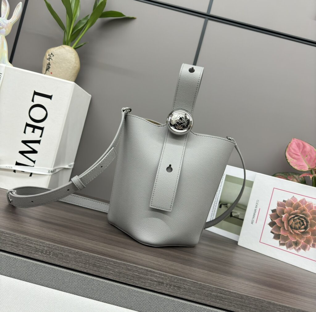 LOEWE-Pebble Bucket-Grey