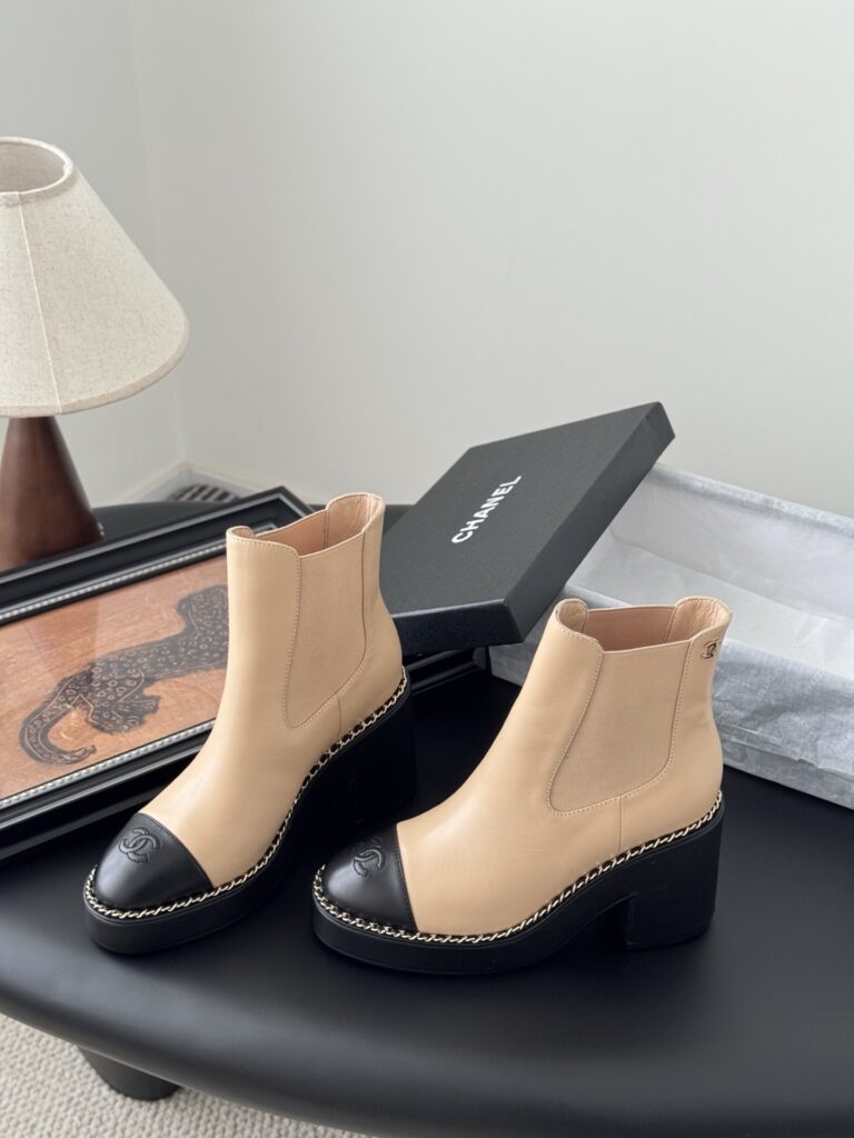 Chanel-Boots
