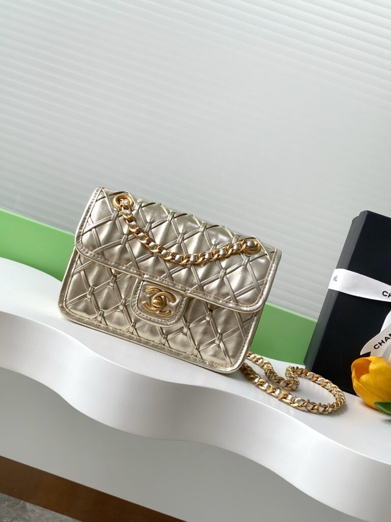 Chanel-25C-AS4797-Gold