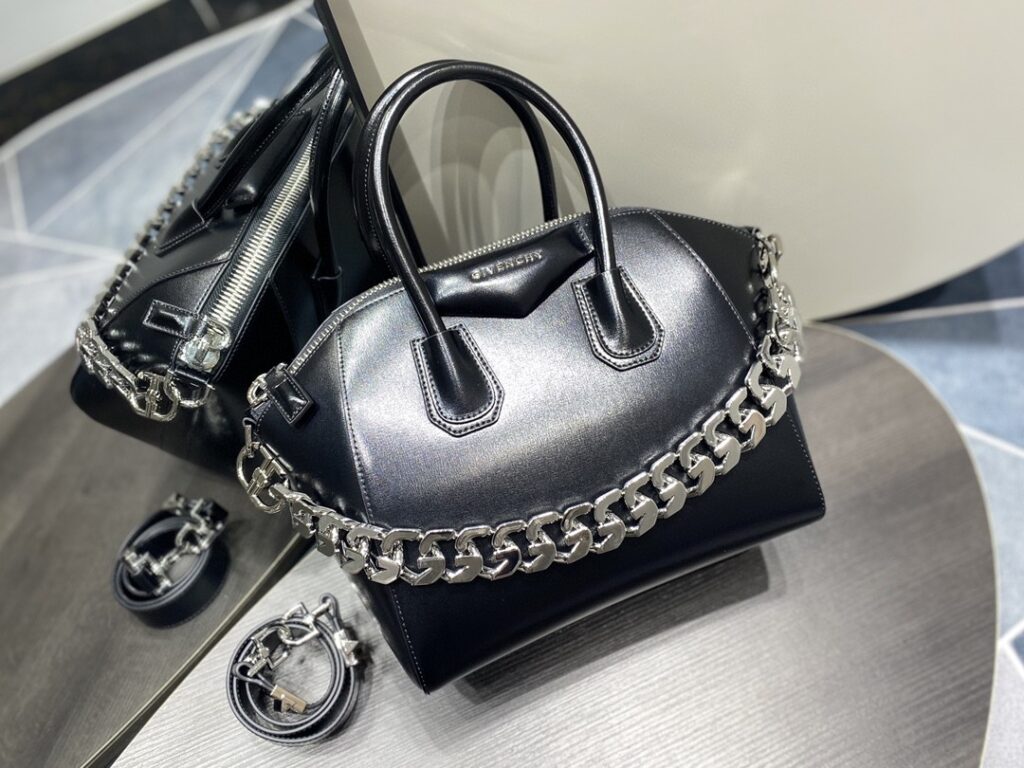 GIVENCHY-Antigona-black large