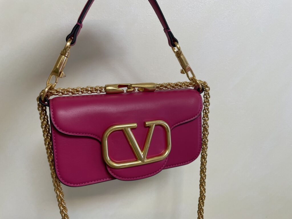 Valentino-Garavani MINILOC-rose red