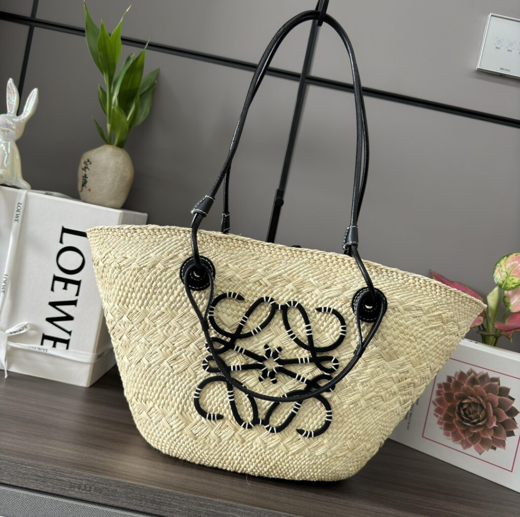 LOEWE-Anagram Basket -Black Logo