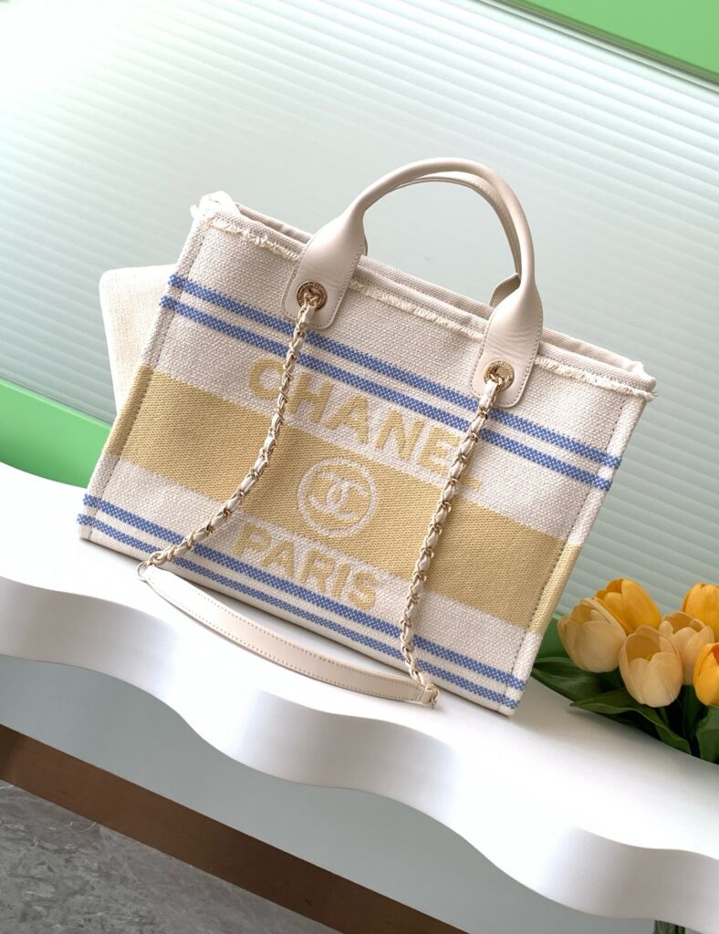 Chanel-25C-AS3351-Yellow