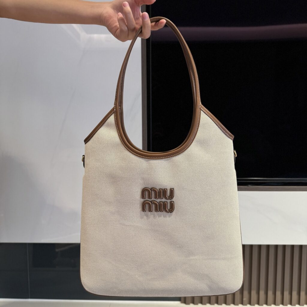 Miumiu-5BG231-White