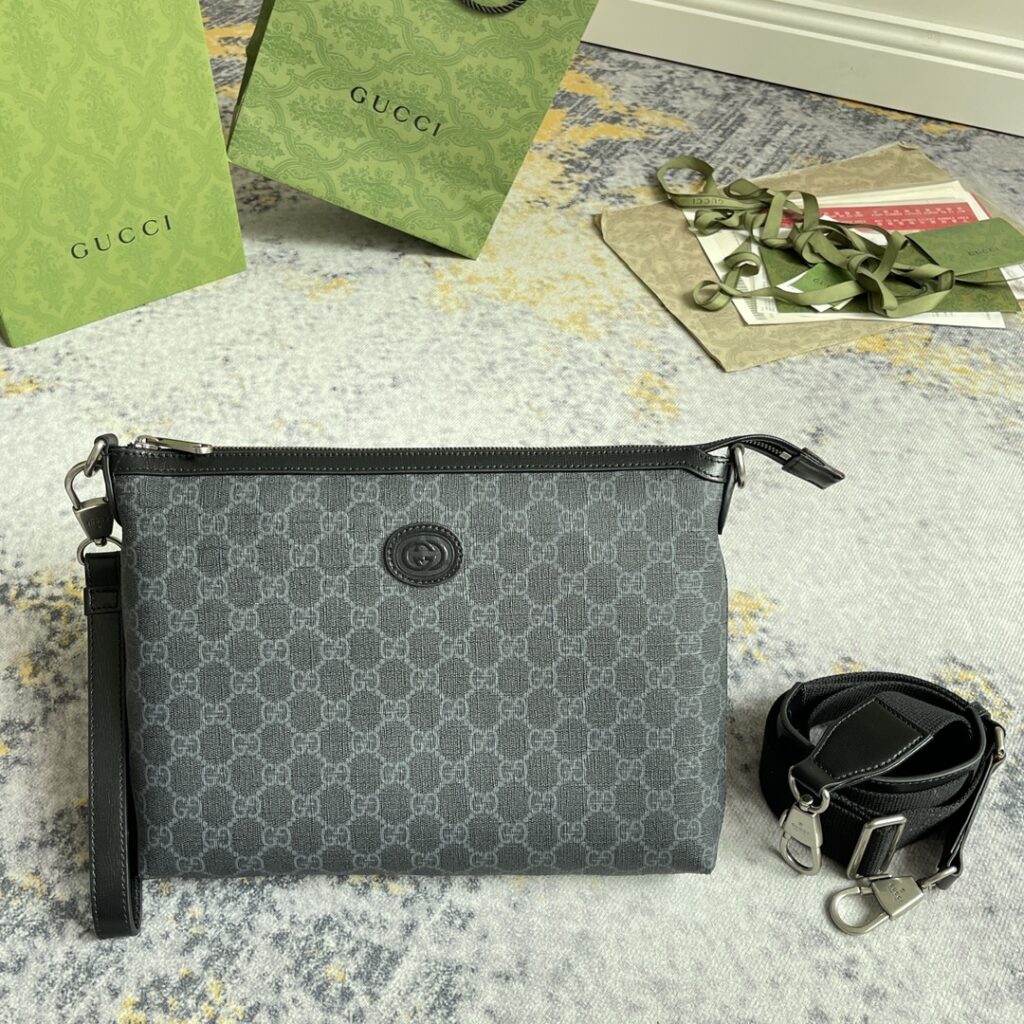Gucci-Supreme-Black-726833