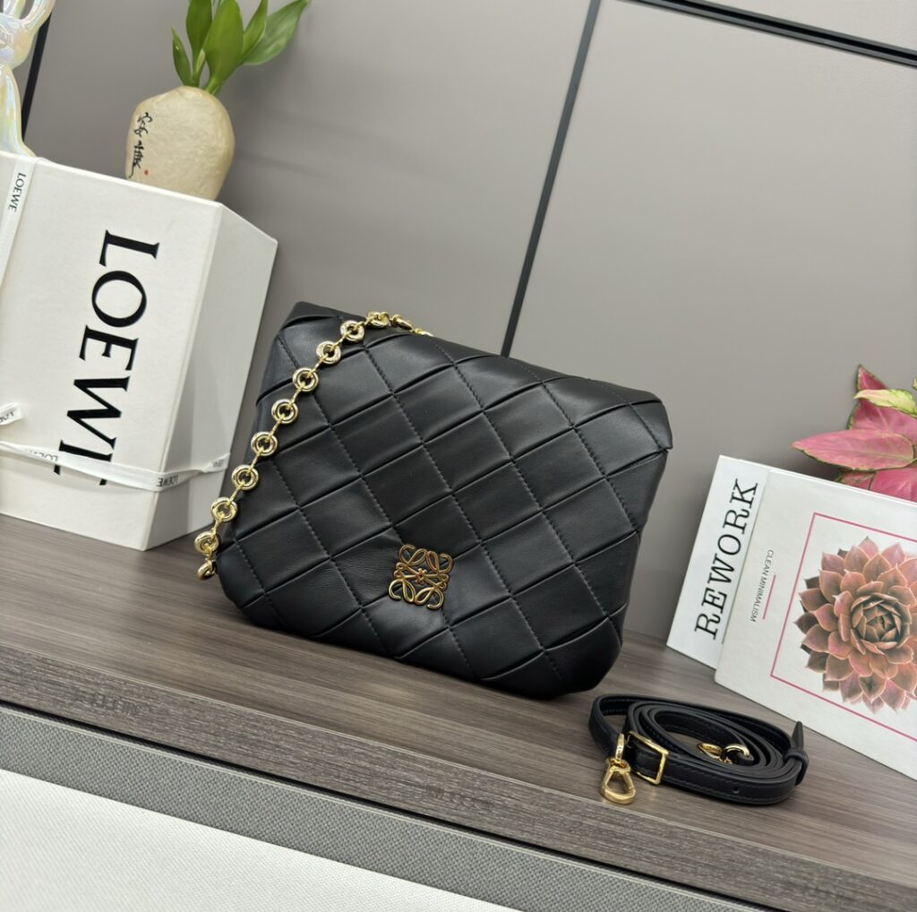 LOEWE- Puffer Goya-Black