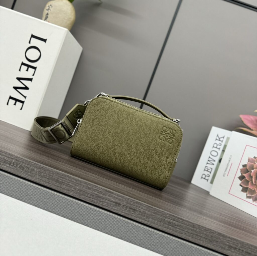LOEWE-Anagram-Green