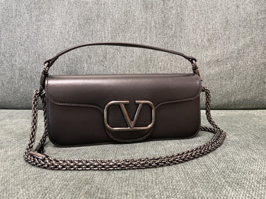 Valentino-VLogoSignacar-Black