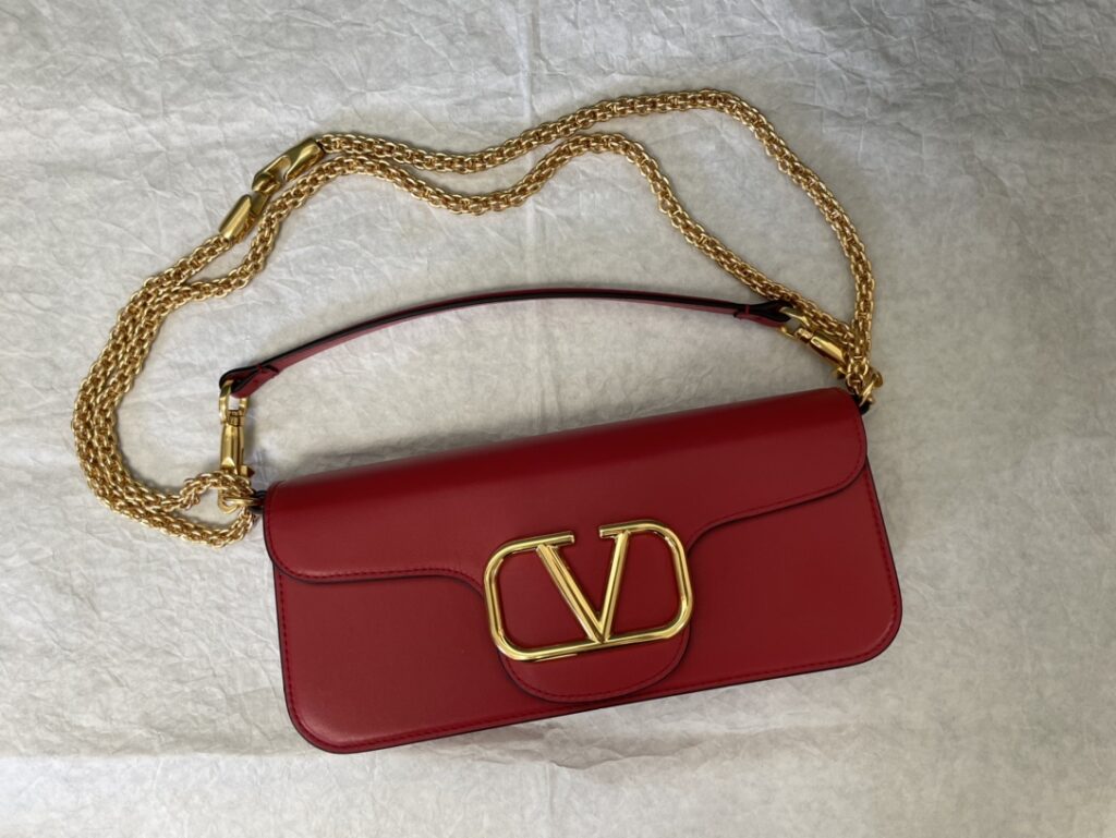 Valentino-VLogoSignacar- bright red