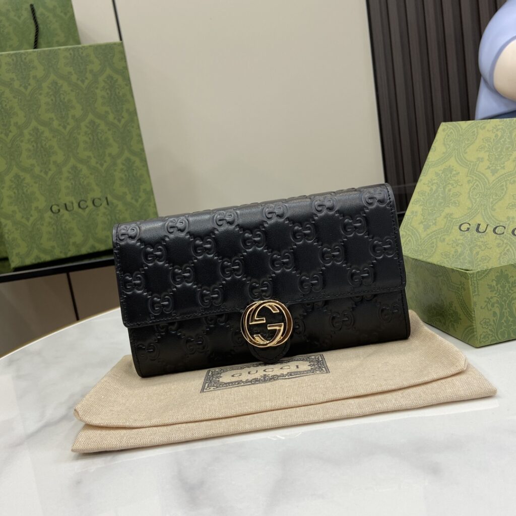 Gucci-Ophidia-Black Embossed-Large Size-615524