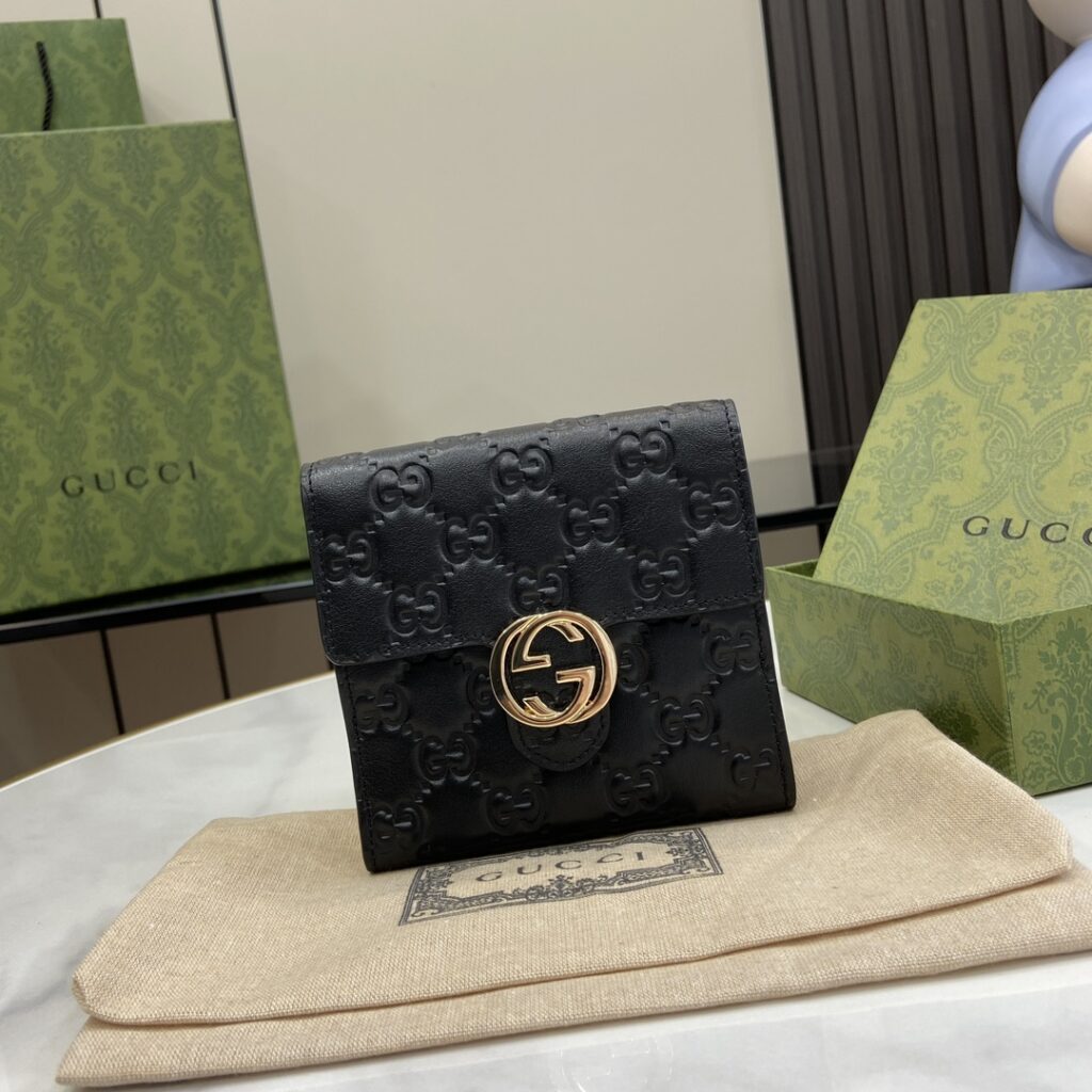 Gucci-Ophidia-Black Embossed-Small Size-615525