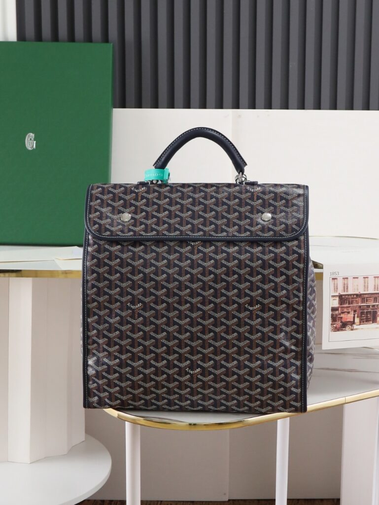 Goyard-020237-Navy blue