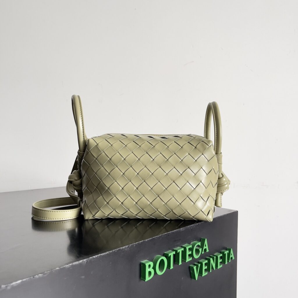 Bottega Veneta-Loop-Green