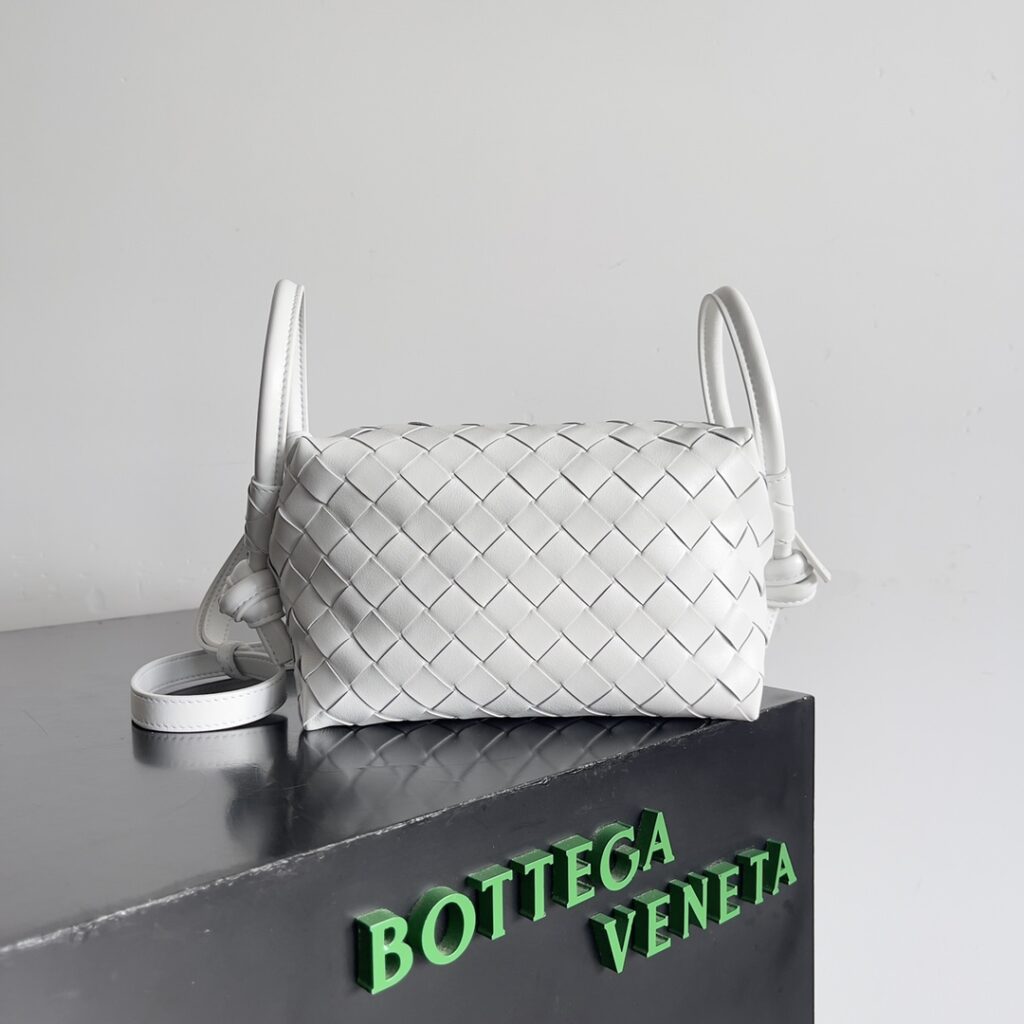 Bottega Veneta-Loop-White