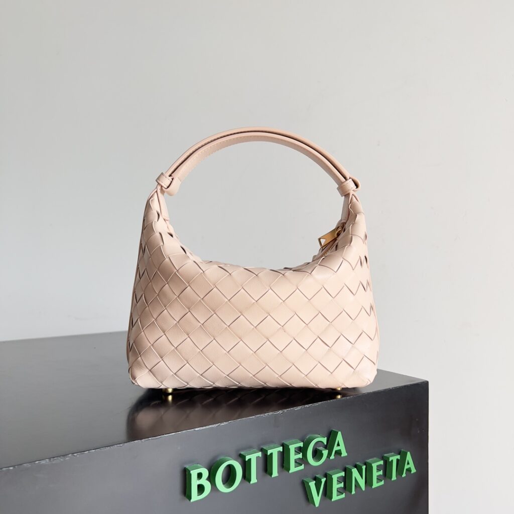 Bottega Veneta-Nappa-Pink