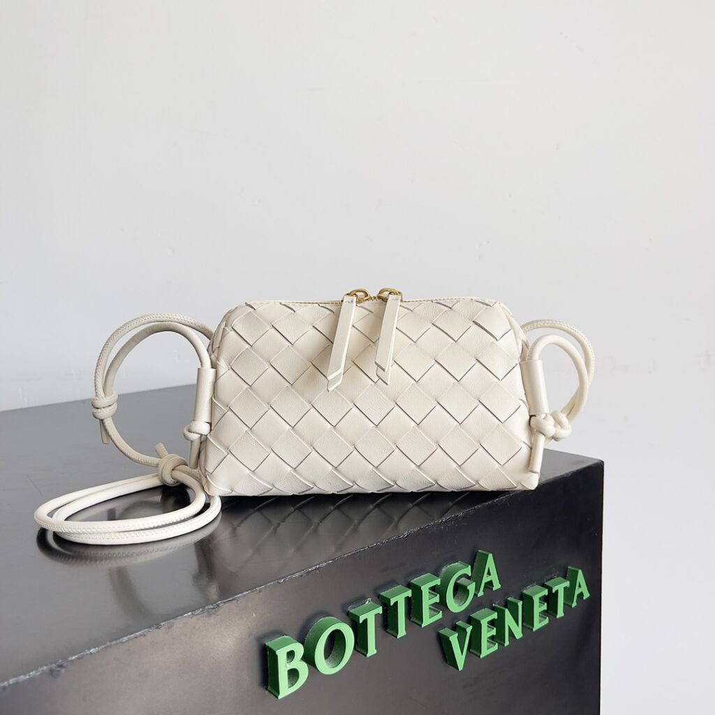 Bottega Veneta-Concert Pouch-White